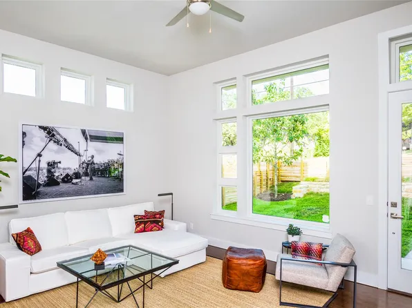 2716 S 5th St #A, Austin, TX 78704