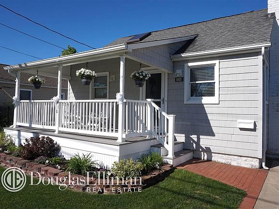 3rd image of 530 Fire Island Ave