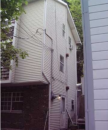 3rd image of 26 Carroll Pl