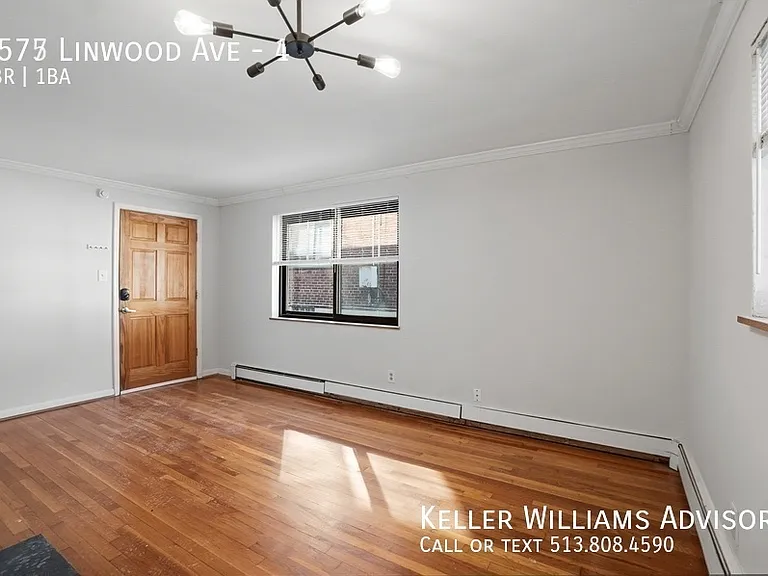 3575 Linwood Ave #4 — Photo 5