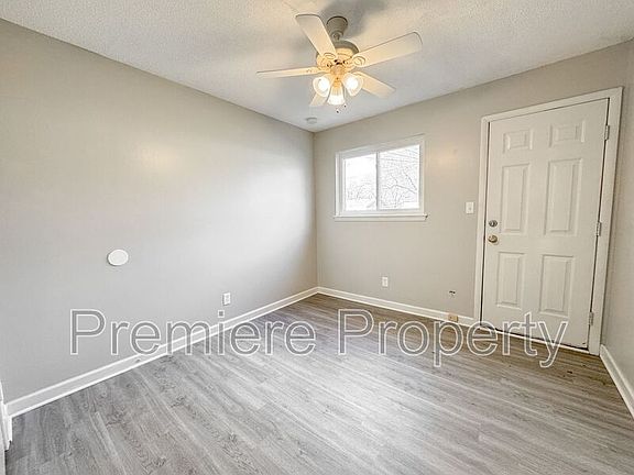 5th image of 6206 E 155th St Unit B