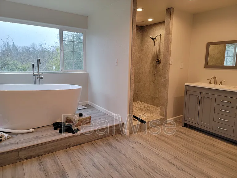 344 W Selmar Ct — Photo 25