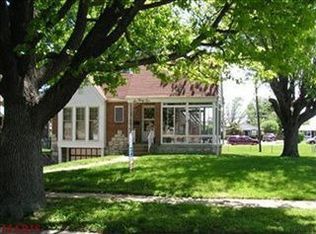 632 Landor Ct, Saint Louis, MO 63125