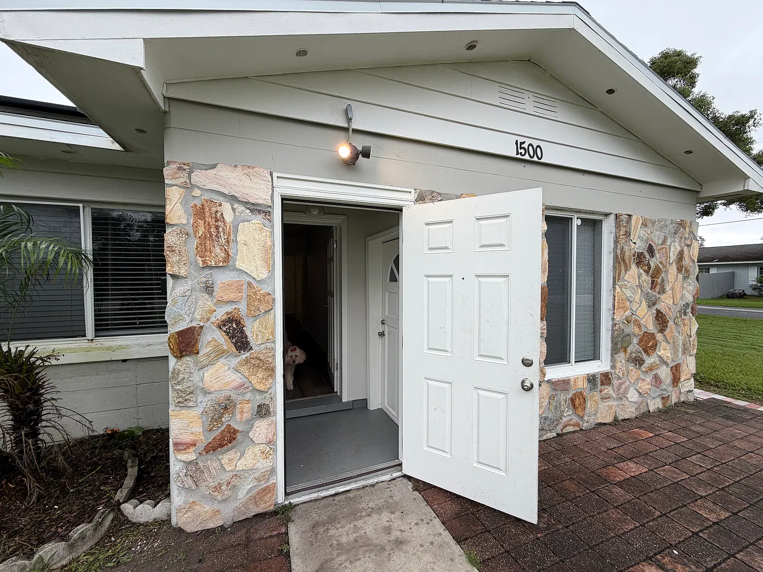 2 bed, 1145 sqft, $2,100 — Photo 4