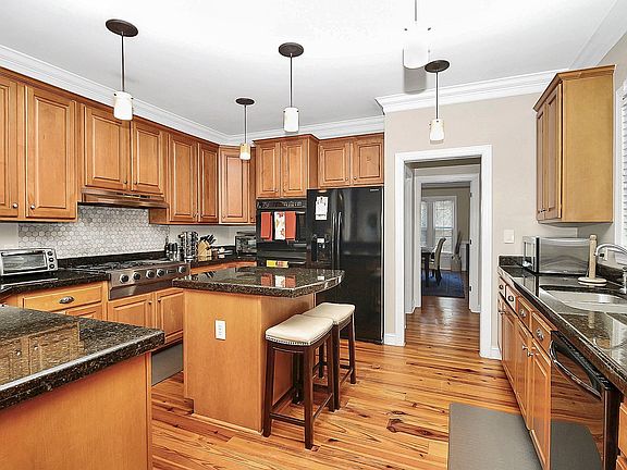 5th image of 2208 Mount Isle Harbor Dr