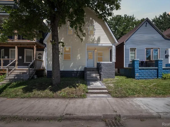 9578 Oakland St, Detroit, MI 48211