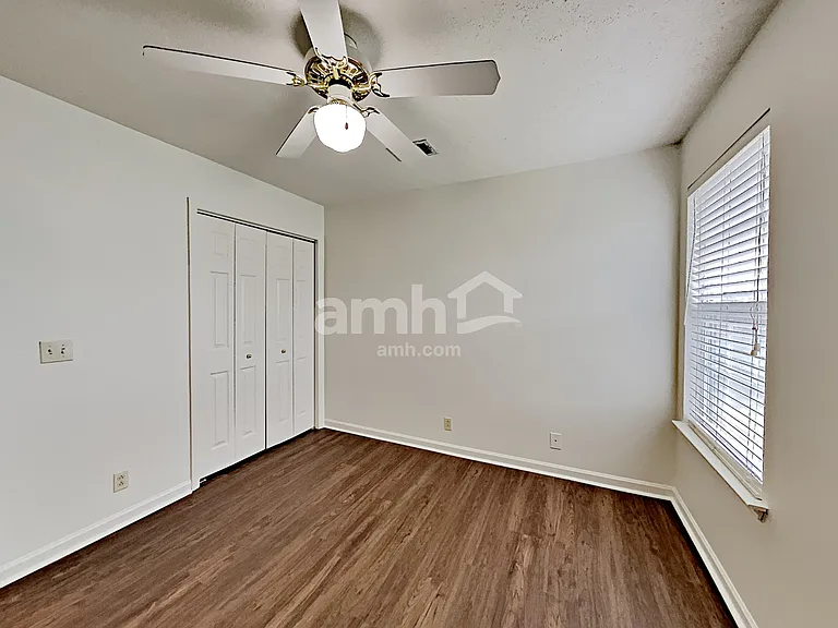 2960 Riverbend Dr — Photo 17