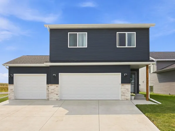 6716 66th Ave S, Horace, ND 58047