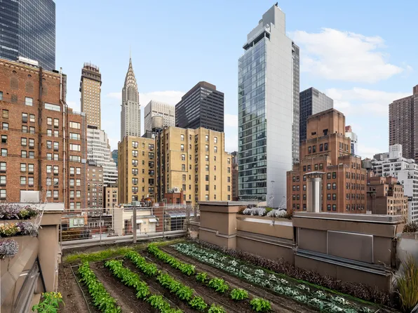 122 East 38th Street image 23 of 24