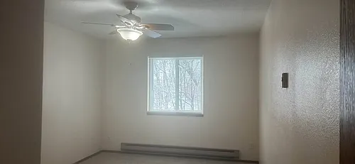 129 Waters Edge Dr Photo 1