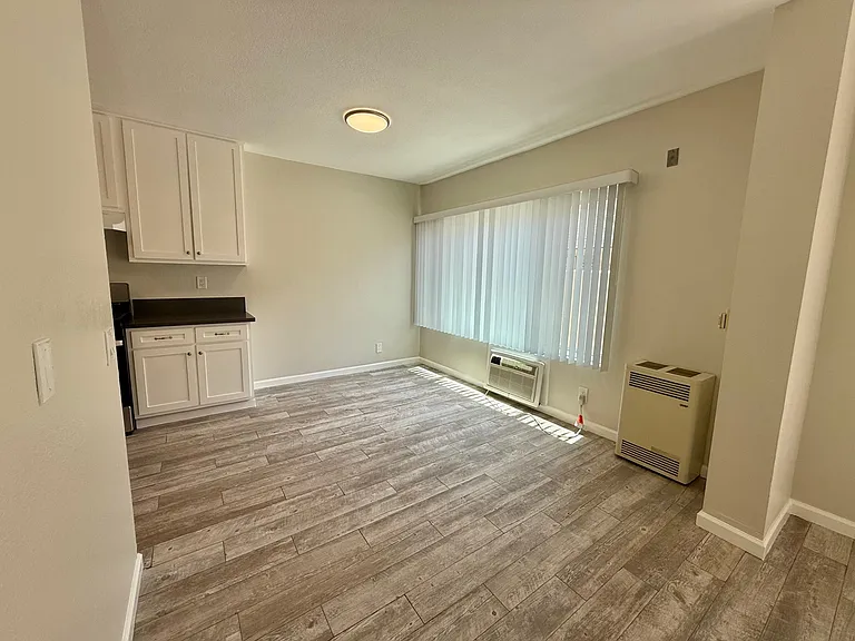 3348 Pasadena Ave #101 — Photo 14