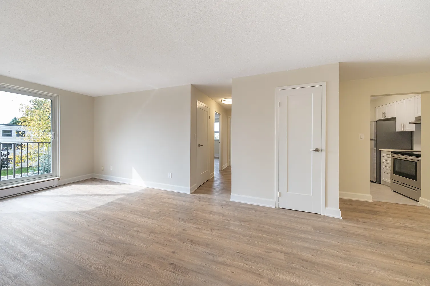 The Huron Apartments — Photo 4