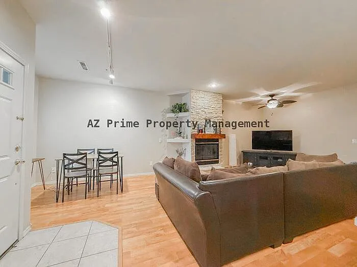 1147 Mary Dr — Photo 13
