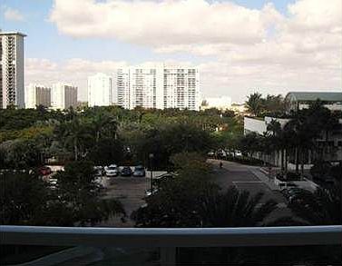 5th image of 3201 NE 183rd St APT 605