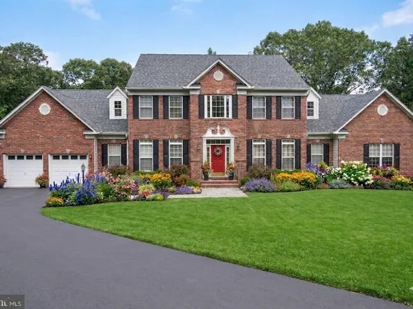 245 Persimmon Hills Ct, Sunderland, MD 20689