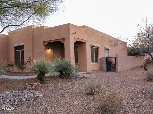 7453 W Smoke Signal Dr, Tucson, AZ 85743