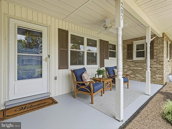 4th image of 207 Sherwood Dr