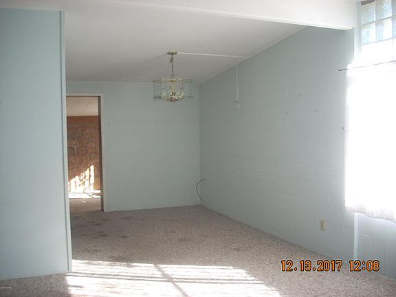 3rd image of 610 W 6th Ave