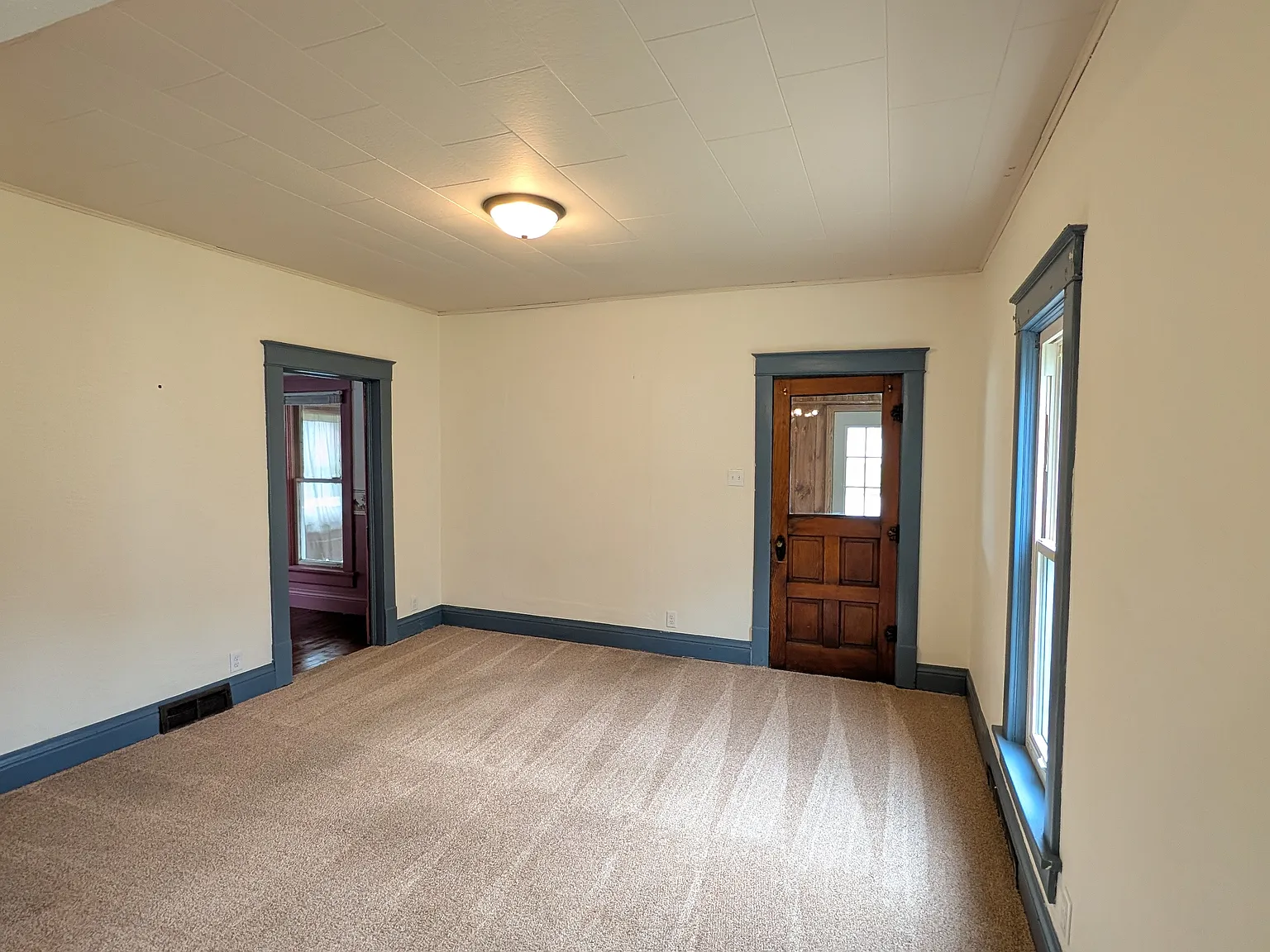 4 bed, 1344 sqft, $1,200 — Photo 4