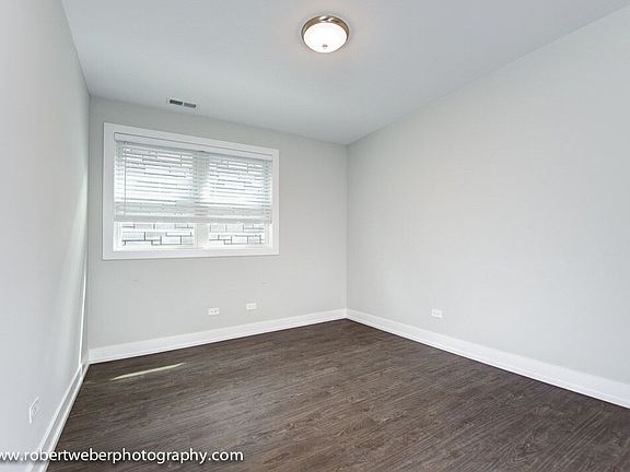 4th image of 3429 N Paulina St APT 1F