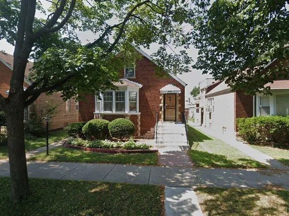 8320 S Phillips Ave, Chicago, IL 60617