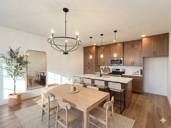 6897 W Gravel Cross Way #289, West Jordan, UT 84081
