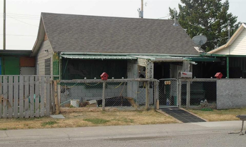 1st image of 232 N 12th St