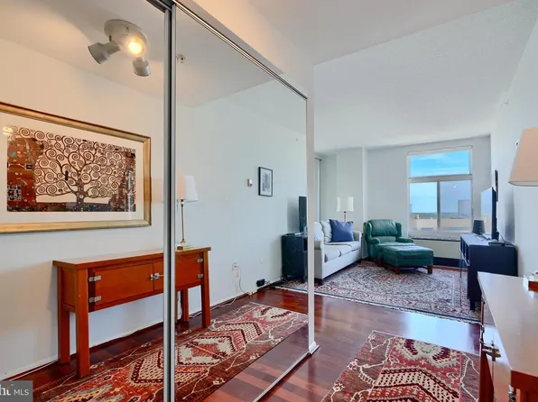 28 Allegheny Ave APT 1504, Towson, MD 21204