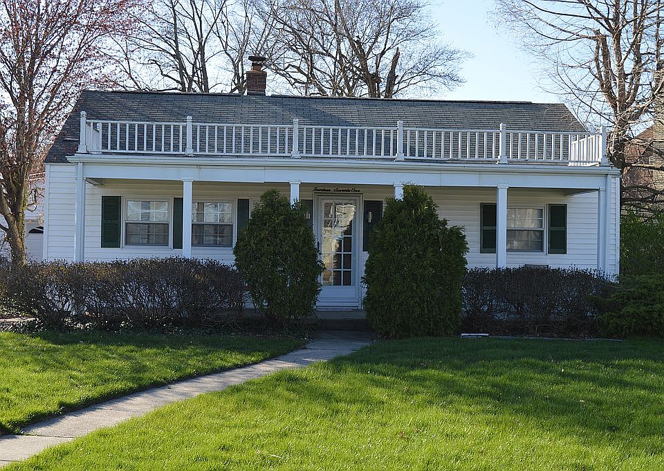 1st image of 1471 Longfellow Ave