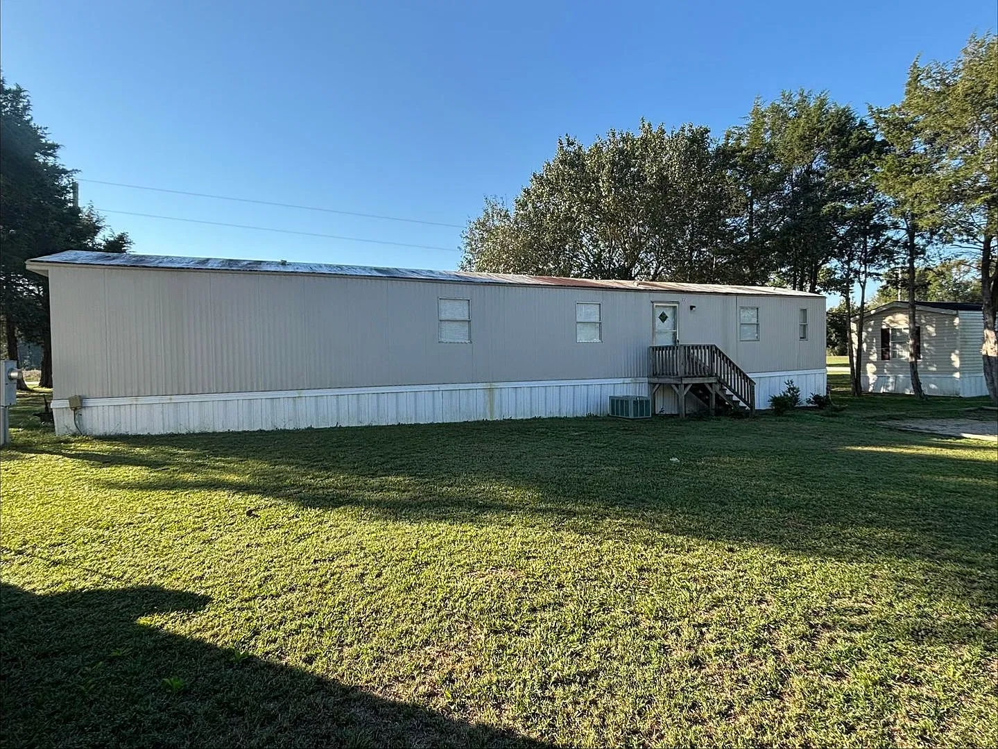 2 Bed 2 Bath in Kinston - Move in Ready — Photo 1