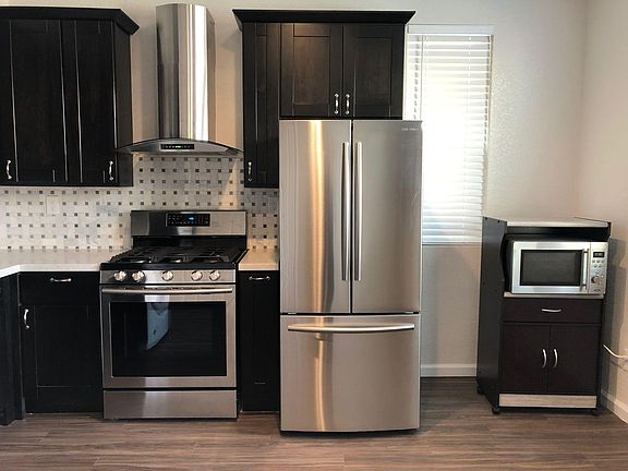 2nd image of 927 South Tupper Court