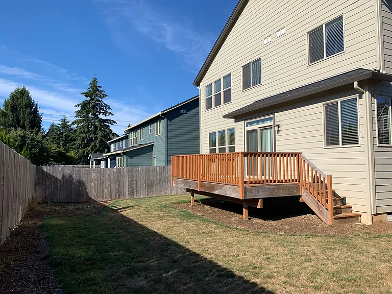 4223 NE Tacoma Ct — Photo 39