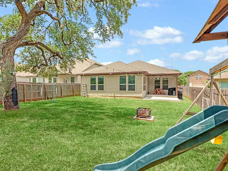 11126 Pomona Park Dr — Photo 32