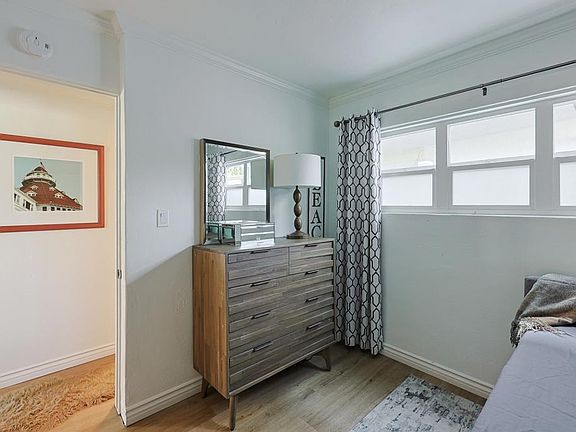 5th image of 207 C Ave