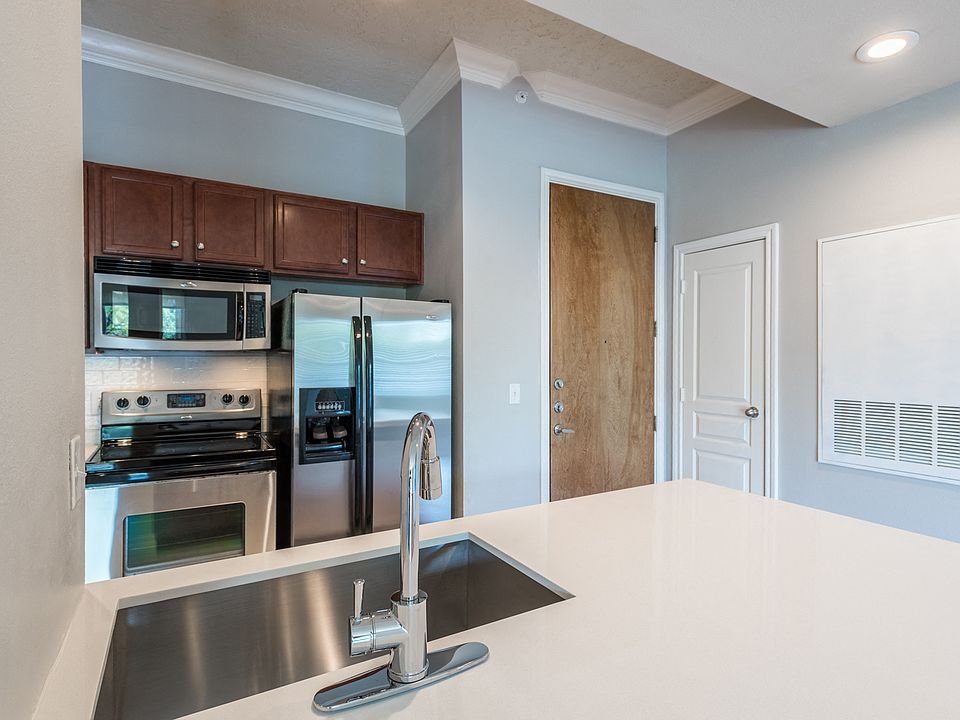1st image of 5201 Memorial Dr Unit 535