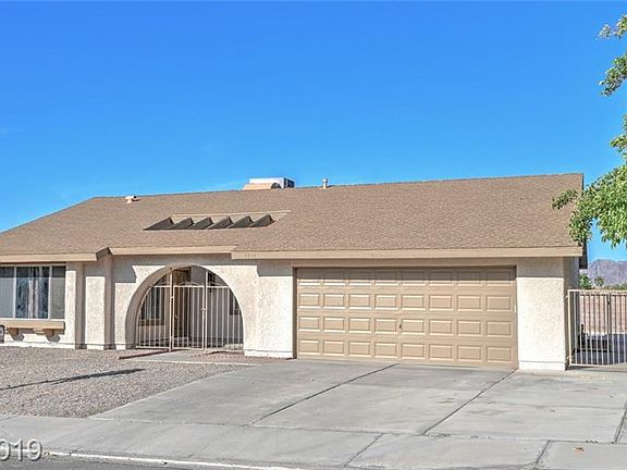 2nd image of 1322 Stacey Ln