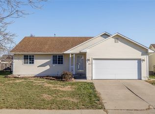 2817 River Ridge Rd, Des Moines, IA 50320