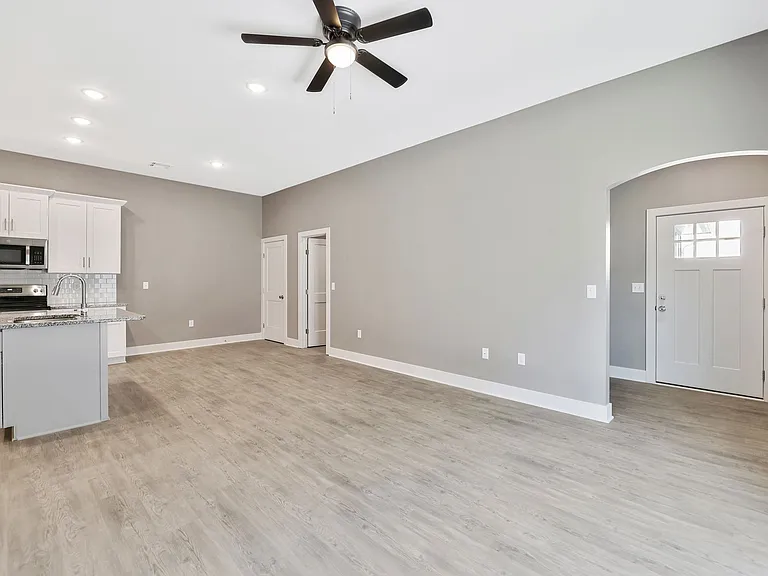 472 Long Path Ct — Photo 9