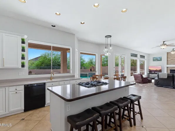 7943 E SUGARLOAF Circle, Mesa, AZ 85207