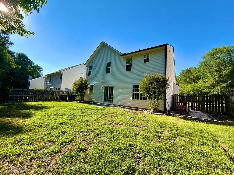 3904 Toyon Dr — Photo 18