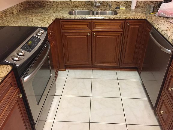  Big bar stainless steel appliances   
