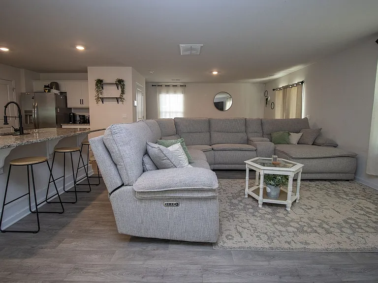 2034 Elmridge Rd — Photo 7