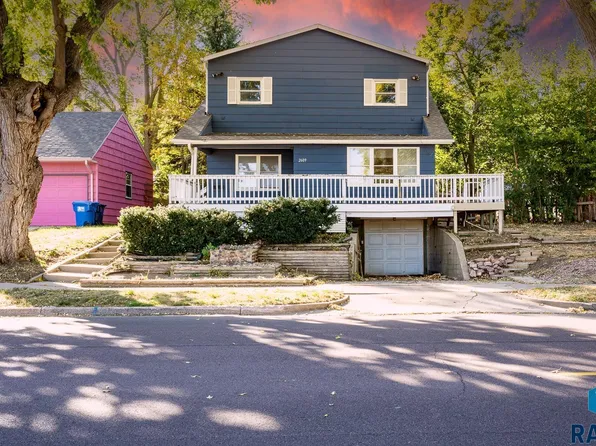 2609 W 26th St, Sioux Falls, SD 57105