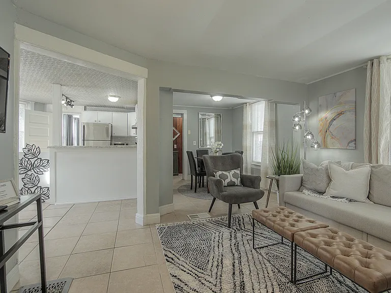 4416 Terrace St #1 — Photo 2
