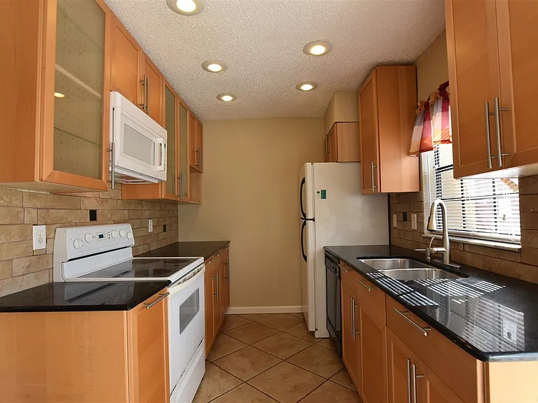3374 Cedar Springs Pl #155 — Photo 5