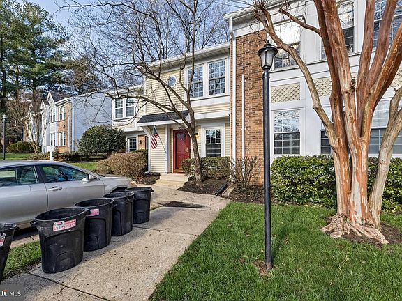 3rd image of 3378 Lakeside View Dr #14-2