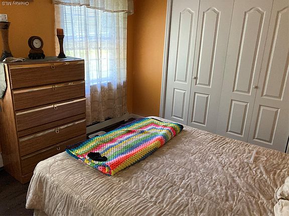 5th image of 699 Budd Road