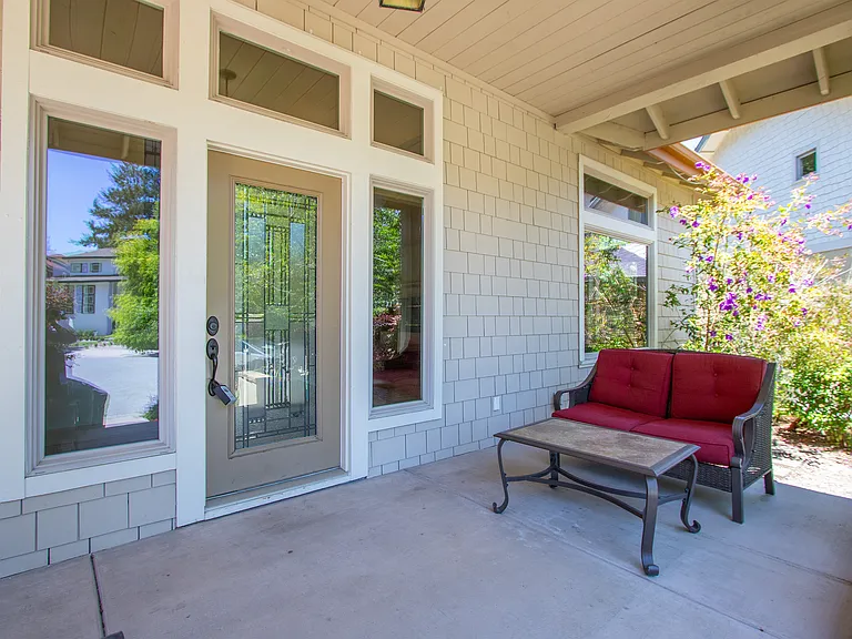 120 Misty Ct — Photo 2