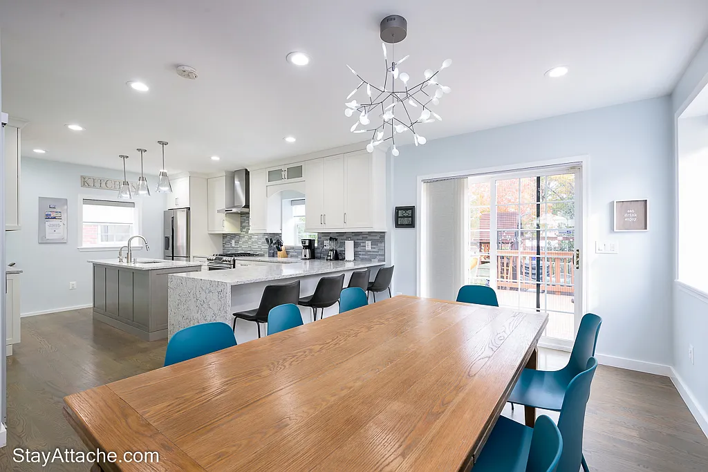 4 bed, 3.5 bath, 2700 sqft, $11,850 — Photo 4