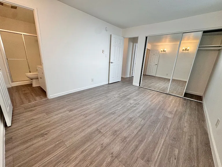 10770 Lawler St — Photo 17